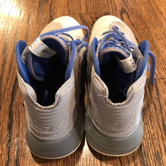 UNDER ARMOUR CURRY 3ZERO BASKETBALL SHOE - Picture 4 of 4